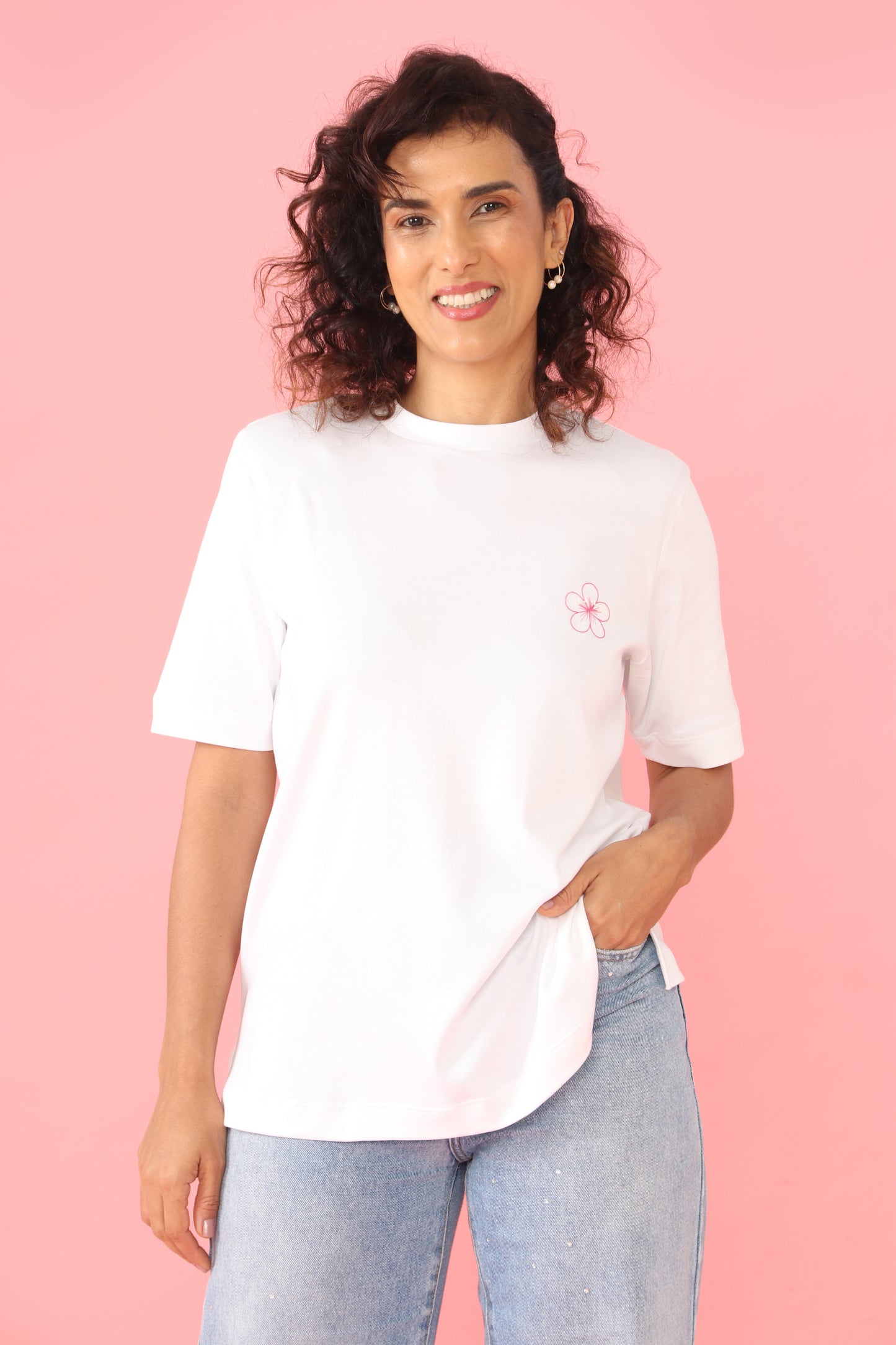 Camiseta Branca Algodão Pima - Ale Sonego: Construtoras da Humanidade