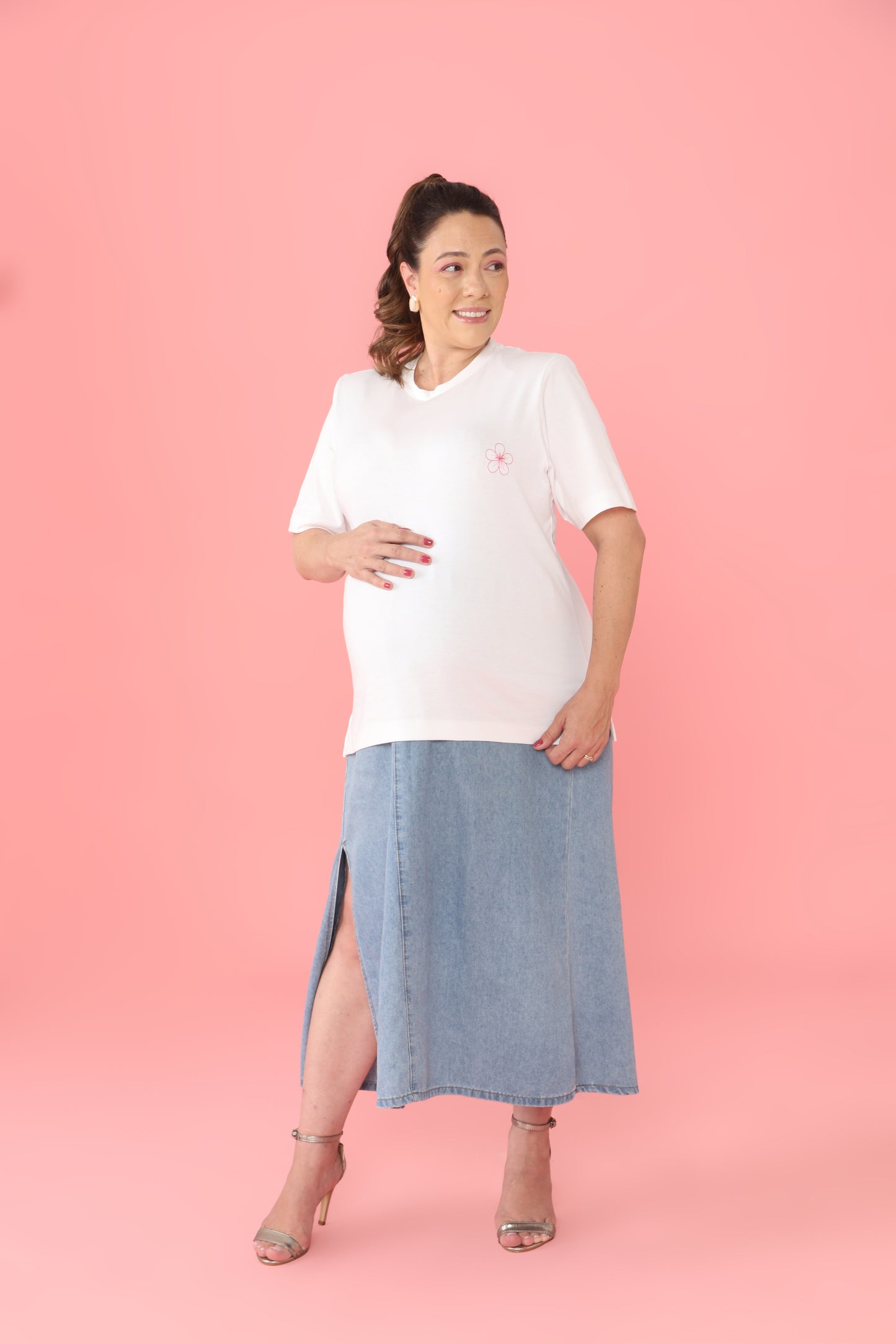 Camiseta Branca Algodão Pima - Ale Sonego: Construtoras da Humanidade